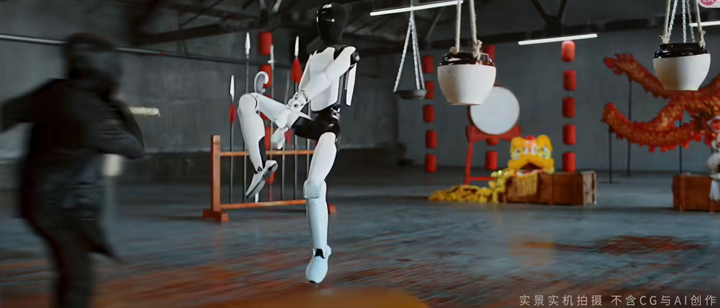 智元机器人发布远征 A3 全尺寸人形机器人 秀 “绝世高手” 绝技 宣告迈入 “文武双全” 时代